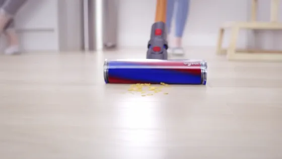 How to Clean Hardwood Floors With a Dyson Vacuum Cleaner
